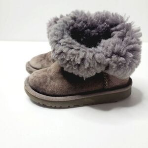 Ugg Grey Bailey Fold Over Boots Little Girls Little Kids